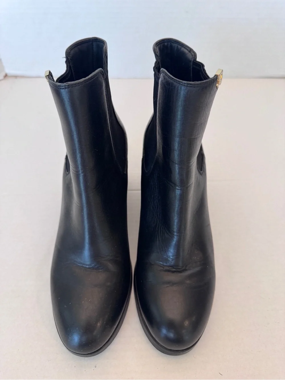 Tory Burch Nicola Boots Womens 8M Black Leather Chelsea Block Heel Elegant Edgy